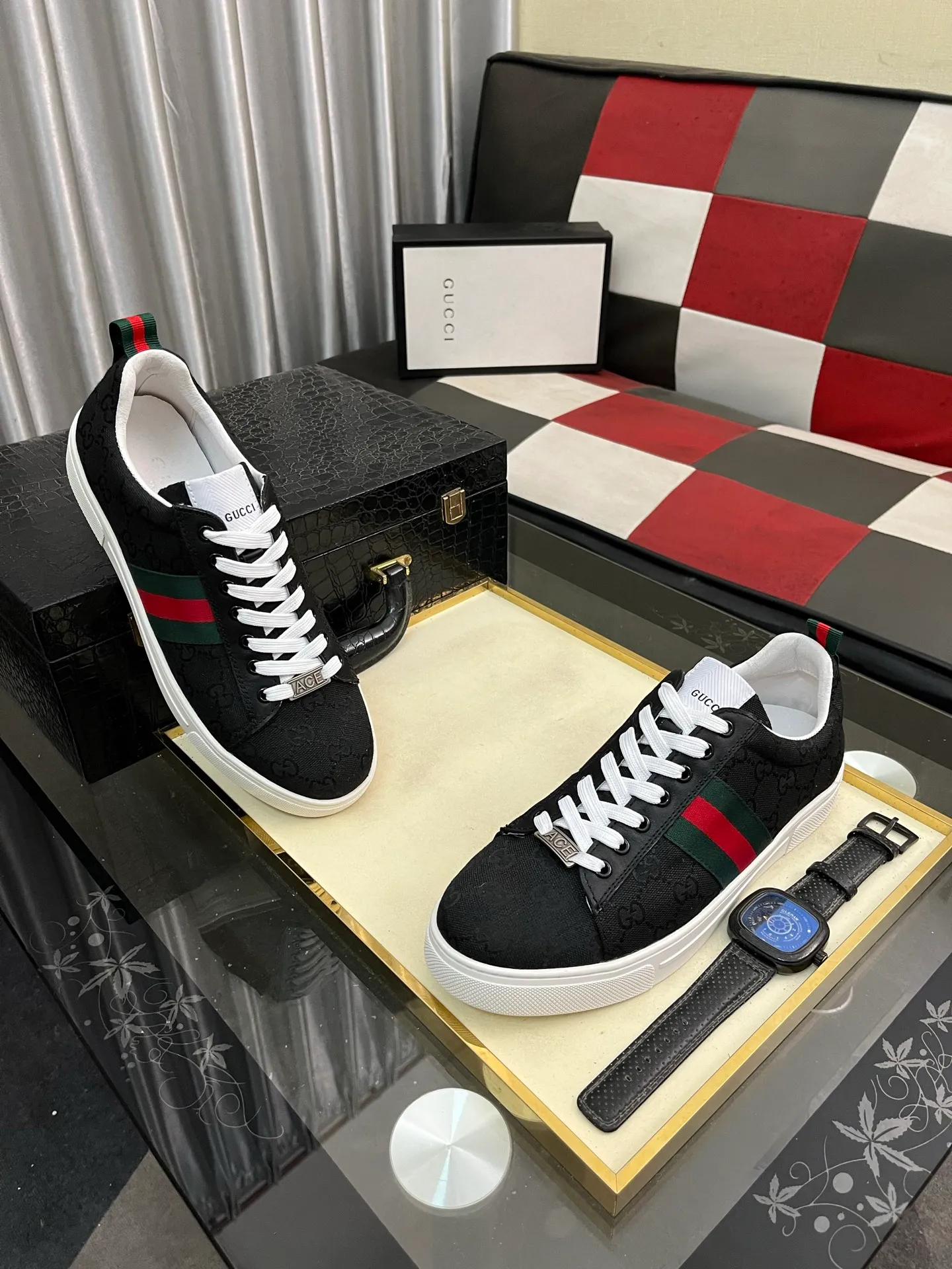 Men's Men's Shoes💰420⌚️⌚️【GUCCI】Gucci men's latest white shoe series casual shoes! The official website is built 1:1. Upper: Made of imported cowhide, with electric embroidery ➕Inner lining: Made of high-quality first-layer pigskin, soft and comfortable. Picky material selection and exquisite workmanship give you the best enjoyment. Size: 38-443️⃣Colors available
